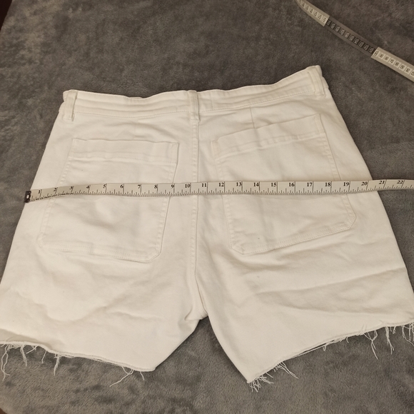 Everlane Moms Premium Button Fly Denim Jean Shorts Cut Off Wome Size 14 - Picture 16 of 16